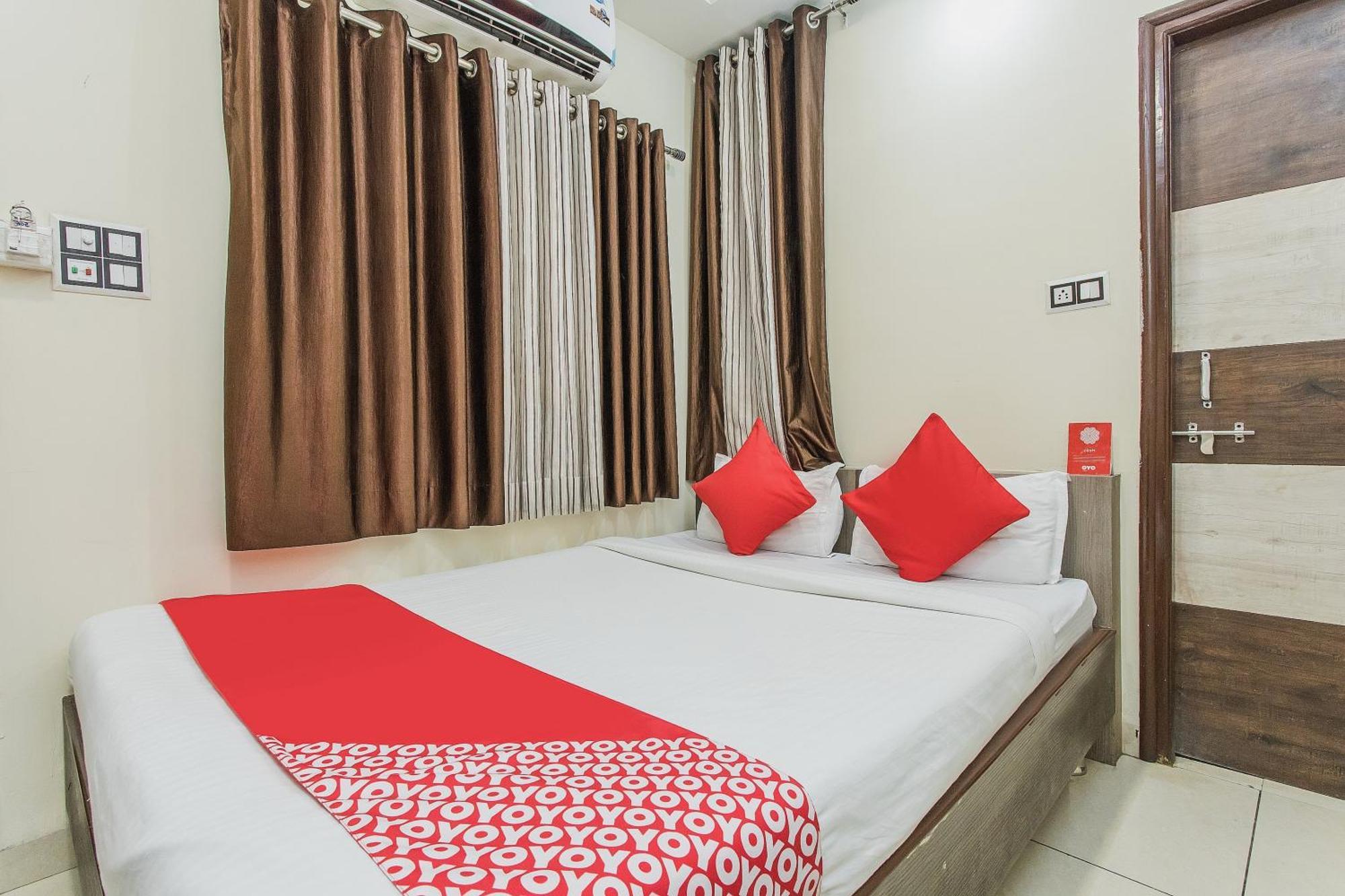 Hotel Mehar Residency Індаур Екстер'єр фото