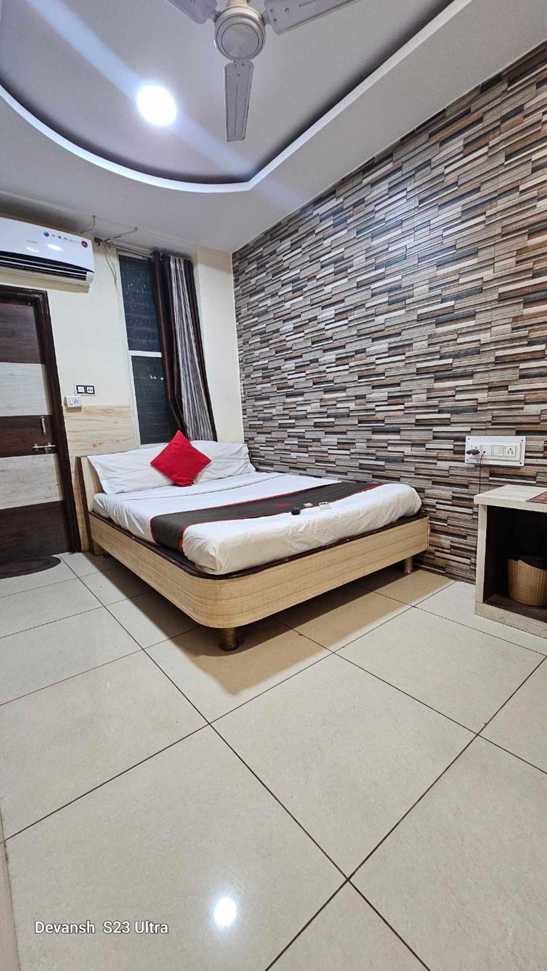 Hotel Mehar Residency Індаур Екстер'єр фото